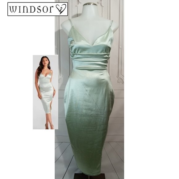 Windsor Satin Green Side Slit Bodycon Dress Hippy Waist Detail Sz M - Picture 1 of 9
